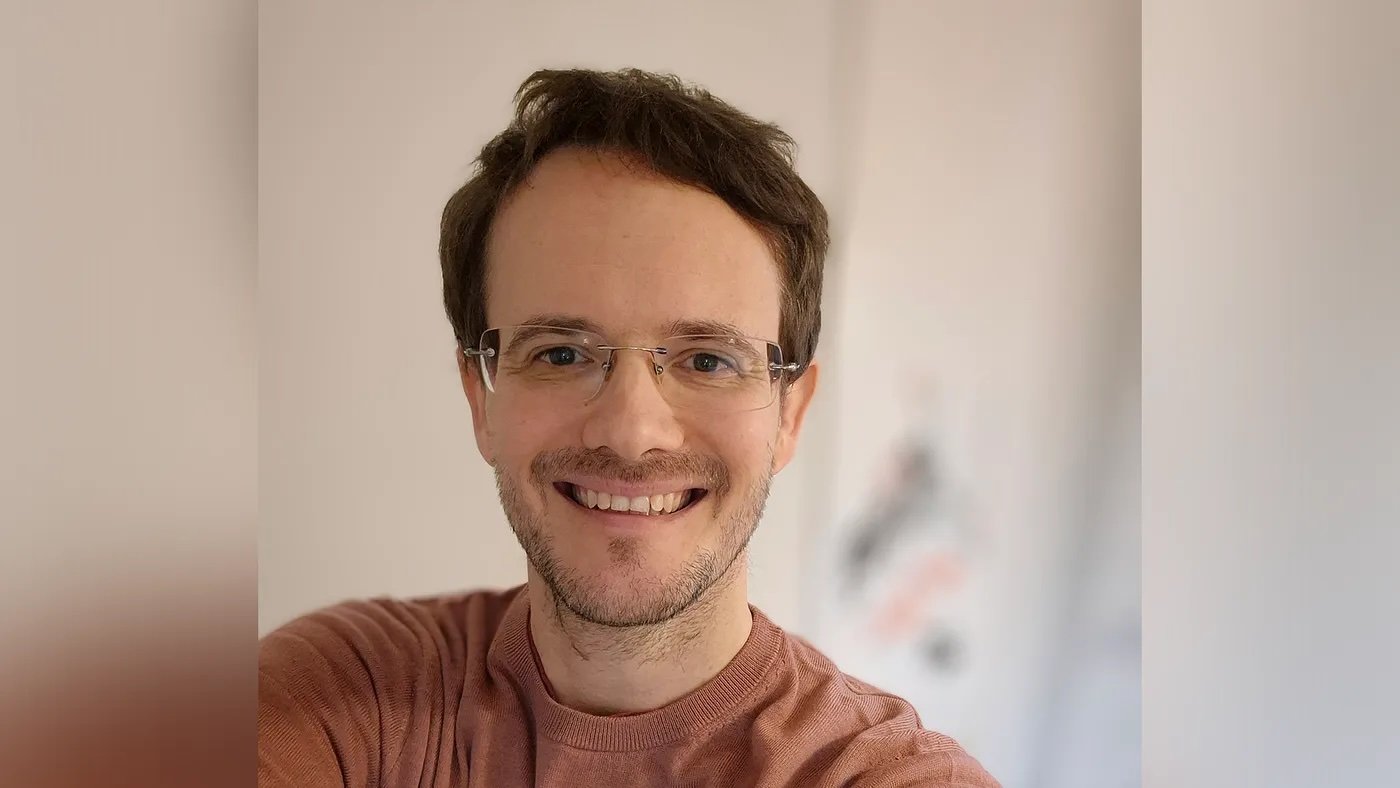 Simon Fothergill